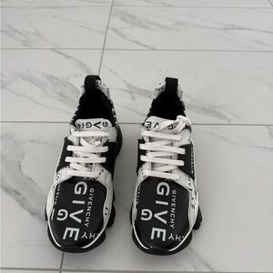 Givenchy Monochrome Logo Sneakers